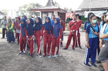 Jelajah Budaya di Candi Sambisari